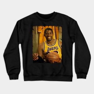 Magic Johnson - Vintage Design Of Basketball Crewneck Sweatshirt